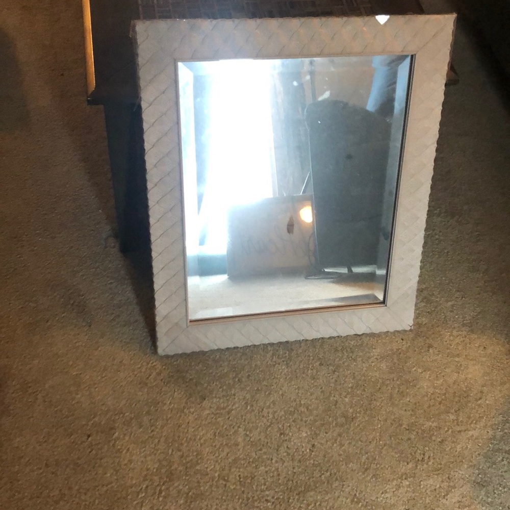 Decorative mirror